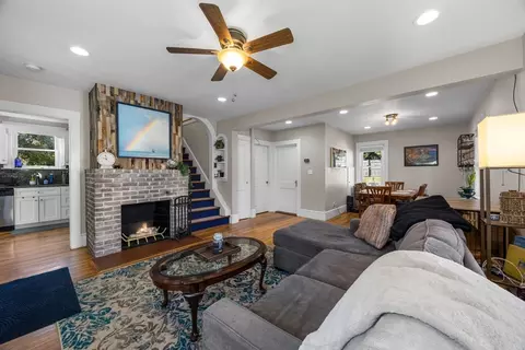 33 Buzzards Bay Ave, Bourne, MA 02532 photo 6