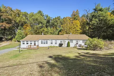 26 Brimfield Rd, Monson, MA 01057