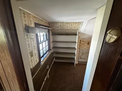 13 Frank St, Worcester, MA 01604 photo 17