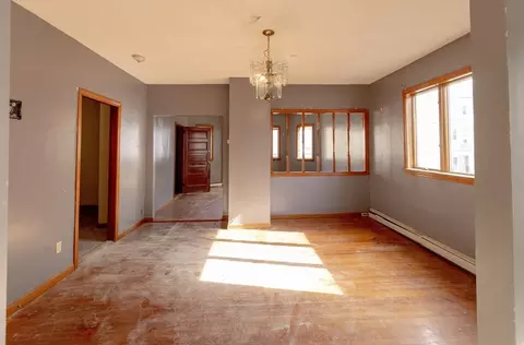 Living - 487 Ridge St, Fall River, MA 02724 photo 3 of 6