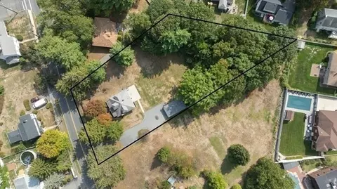 326 William St, Stoneham, MA 02180