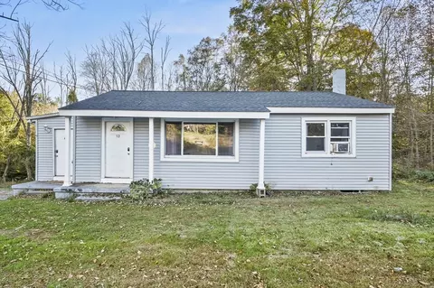 13 S Maple St, Brookfield, MA 01506