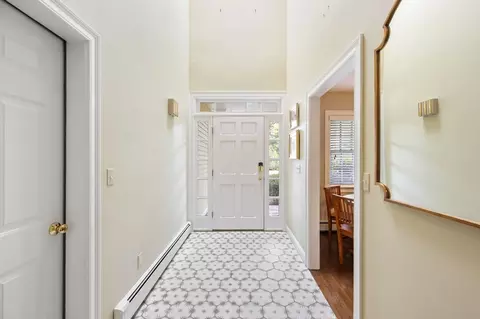 18 Whiting Ln #18, Hingham, MA 02043 photo 17