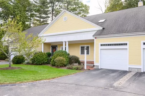 18 Whiting Ln #18, Hingham, MA 02043 photo 2
