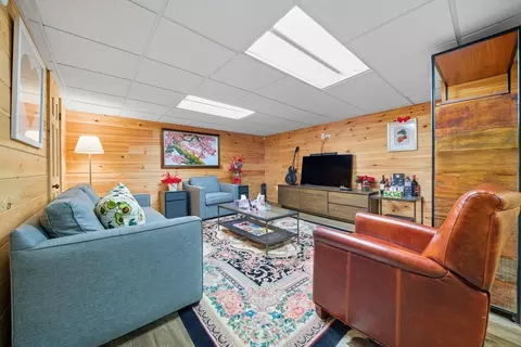 376 Sumner St, Boston, MA 02128 photo 16