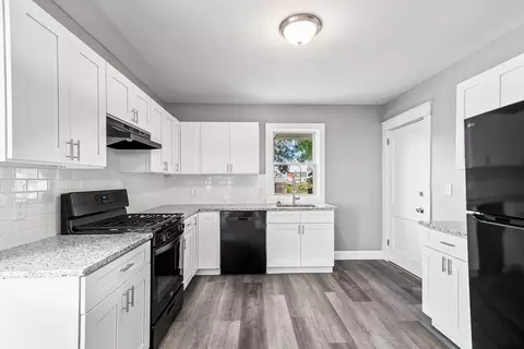 100 Weetamoe St, Fall River, MA 02720 photo 4