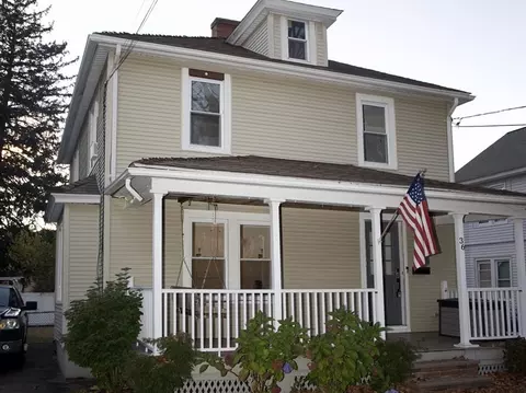 36 Sunapee St, Springfield, MA 01108