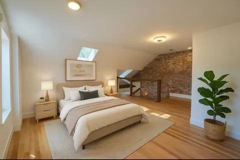 Bedroom - 321 Riverside Dr, Northampton, MA 01062 photo 3 of 3