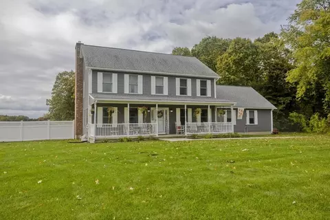 319 West St, Ludlow, MA 01056