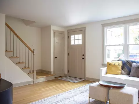 Entry Way - 112 Harmon Ave, Springfield, MA 01118 photo 2 of 3