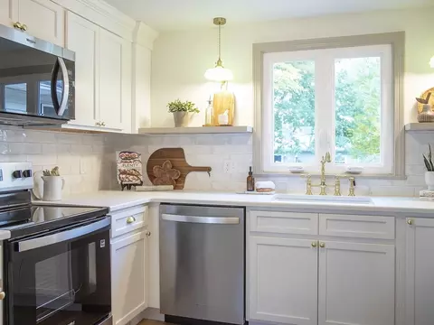Kitchen - 112 Harmon Ave, Springfield, MA 01118 photo 1 of 7