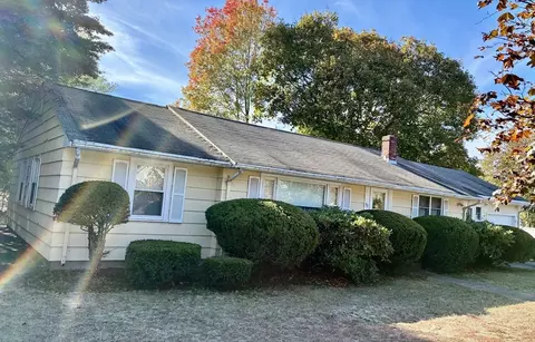 33 Jefferson St, Lawrence, MA 01843