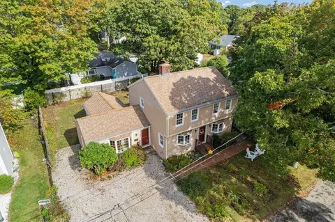 50 Palm St, Teaticket, MA 02536
