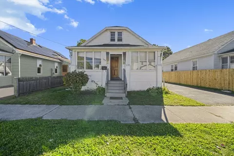 105 Wilber St, Springfield, MA 01104
