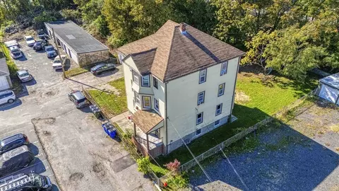 15 Higgins St, Fall River, MA 02724 photo 13