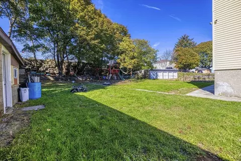 15 Higgins St, Fall River, MA 02724 photo 3