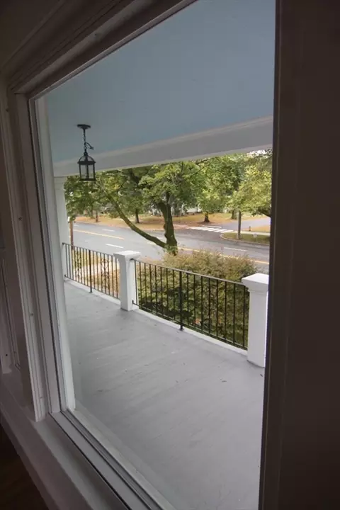 Exterior - 1083-1085 Sumner Ave, Springfield, MA 01118 photo 4 of 4