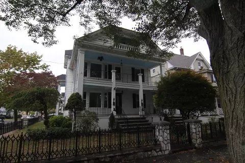 1083-1085 Sumner Ave, Springfield, MA 01118