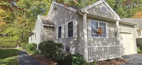 11 Vineyard Ln #11, Methuen, MA 01844