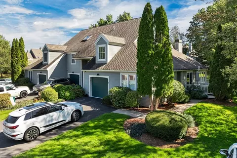 84 Hawthorne Village Rd #84, Nashua, NH 03062