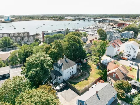 7 Oxford Ter, Beverly, MA 01915