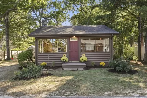 74 Martin, Buzzards Bay, MA 02532