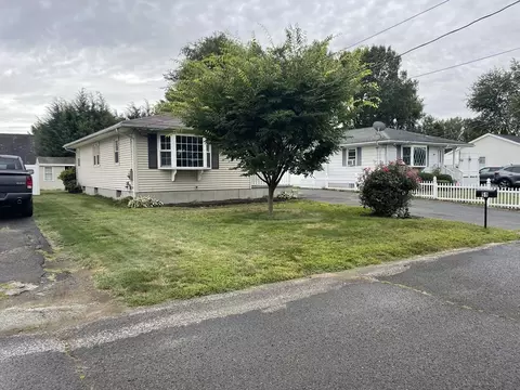 51 Beaumont Ave, Chicopee, MA 01013