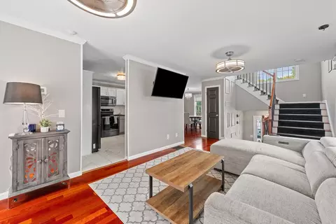 Entry Way - 44 Dixfield St, Worcester, MA 01606 photo 1 of 3