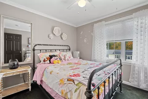 Bedroom - 44 Dixfield St, Worcester, MA 01606 photo 3 of 5