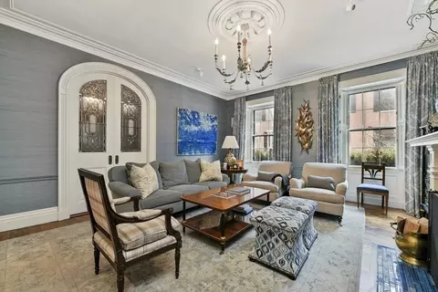 59 Chestnut St, Boston, MA 02108