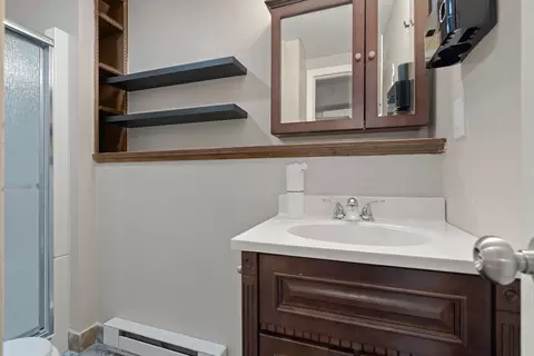 Bath - 53 Bigelow Rd, Webster, MA 01570 photo 2 of 3
