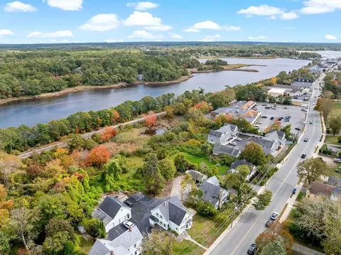 437 Main St, Wareham, MA 02571 photo 4
