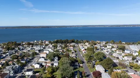 View/Area - 1736 Bay St, Fall River, MA 02724 photo 7 of 9