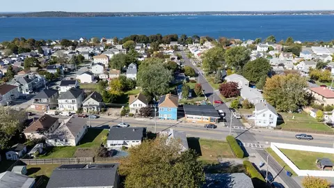 View/Area - 1736 Bay St, Fall River, MA 02724 photo 6 of 9
