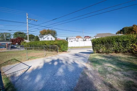 Exterior - 1736 Bay St, Fall River, MA 02724 photo 6 of 10