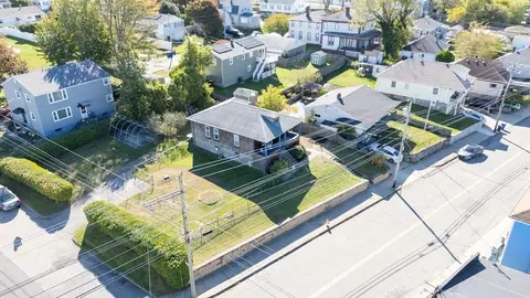 View/Area - 1736 Bay St, Fall River, MA 02724 photo 5 of 9