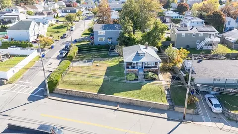 View/Area - 1736 Bay St, Fall River, MA 02724 photo 4 of 9