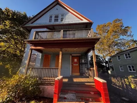 4 Gilmer St, Mattapan, MA 02126