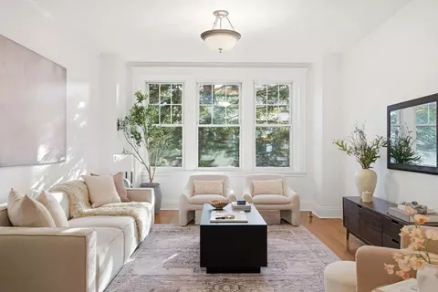 10 Bradford Ter #5, Brookline, MA 02446