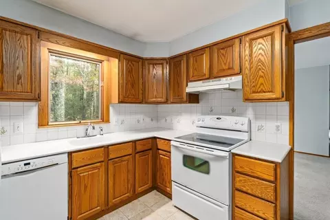 4 Coed Dr, Easthampton, MA 01027 photo 13