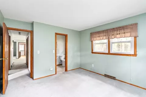 4 Coed Dr, Easthampton, MA 01027 photo 23