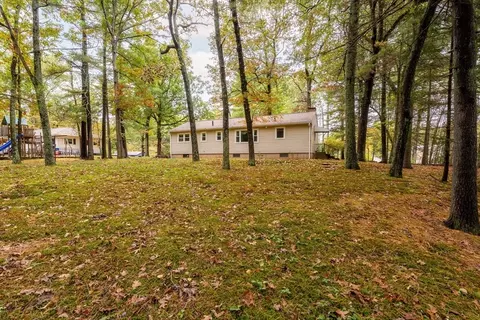 4 Coed Dr, Easthampton, MA 01027 photo 39