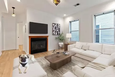 8 Peters #B, Boston, MA 02127