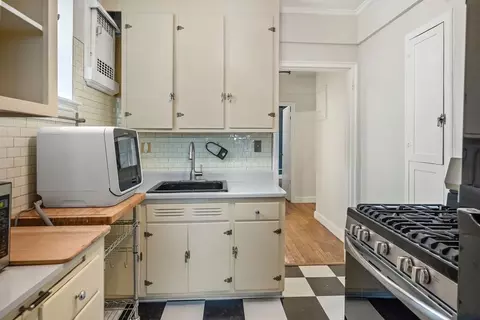 56 Elm St #1, Worcester, MA 01609 photo 19