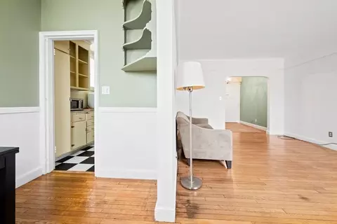 56 Elm St #1, Worcester, MA 01609 photo 5