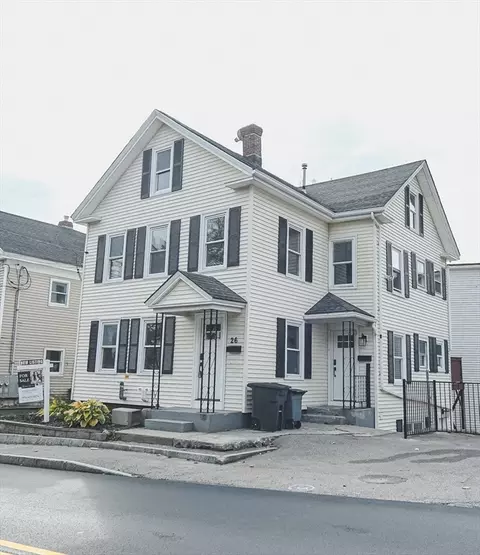 26 Maple St, Spencer, MA 01562