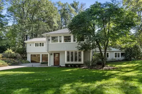 60 Rolling Ln, Weston, MA 02493 photo 2