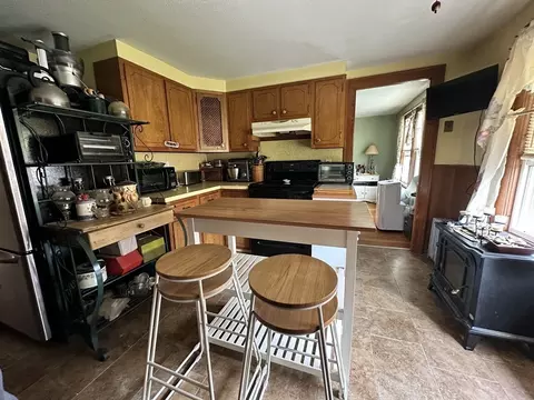 14-16 Chestnut St, Chicopee, MA 01013 photo 13