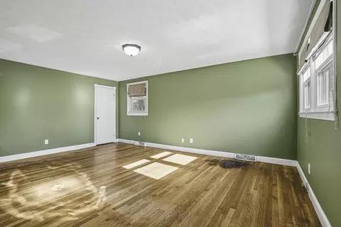 24 Overlook Ave, Dedham, MA 02026 photo 4