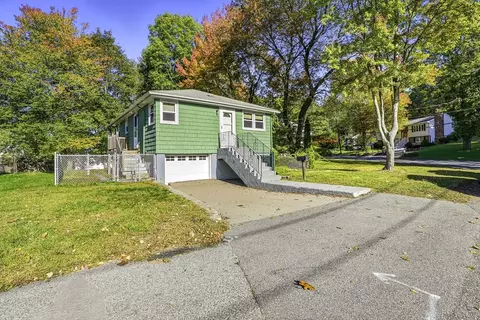 24 Overlook Ave, Dedham, MA 02026